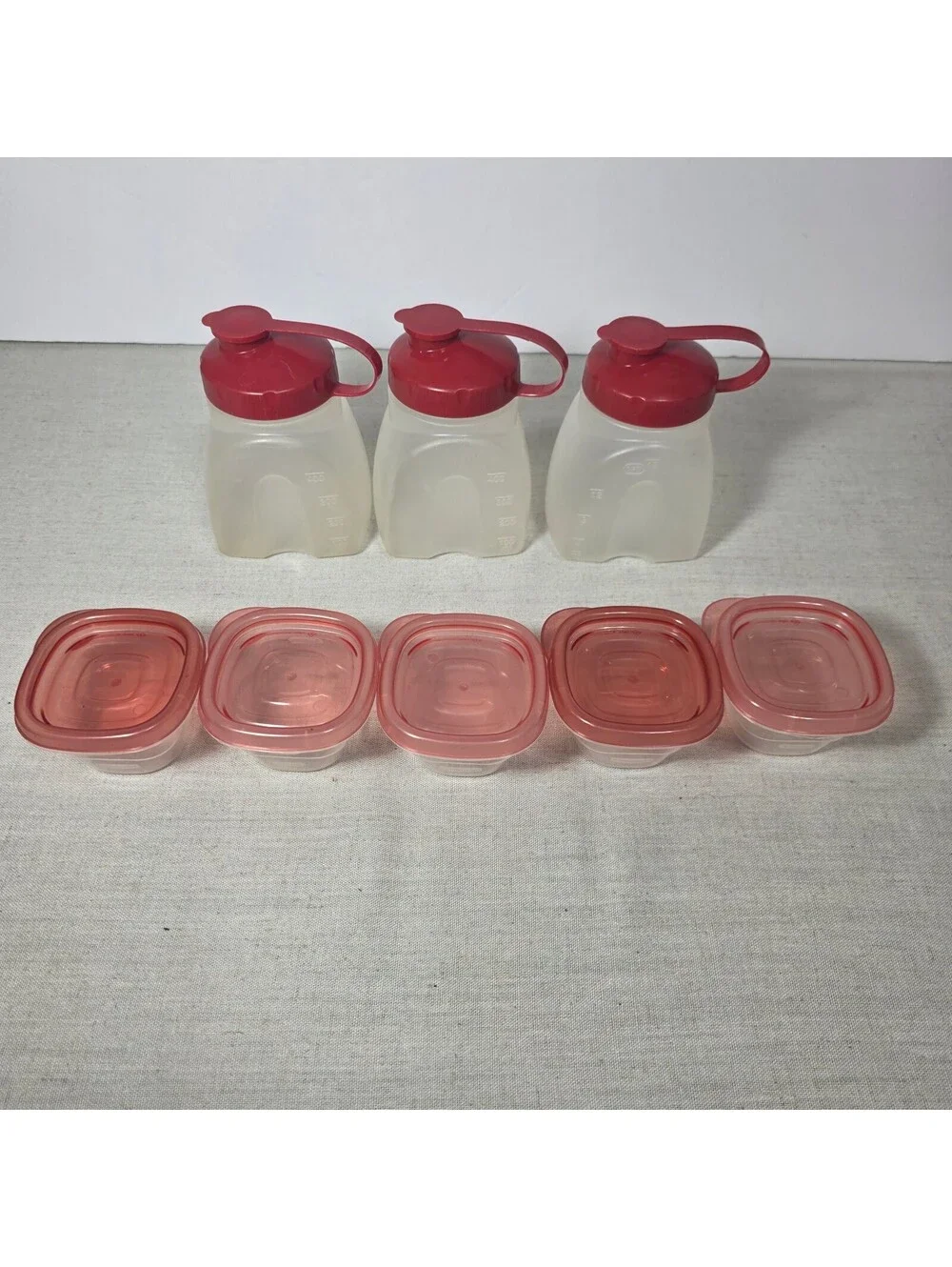 Rubbermaid MixerMate IC96 16 oz Pour Bottles 7P26 4 oz Containers Red Lid Lot